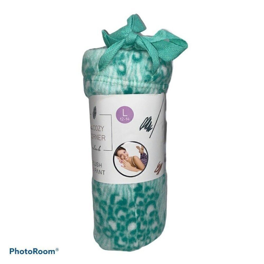 Cozy Corner Green Leopard Fleece Pajama Pants NWT